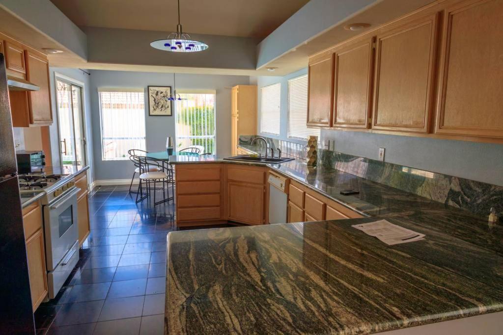 Luxury 1900 Sq Ft House Huge 46 Ft Pool & Hot Spa Las Vegas Extérieur photo